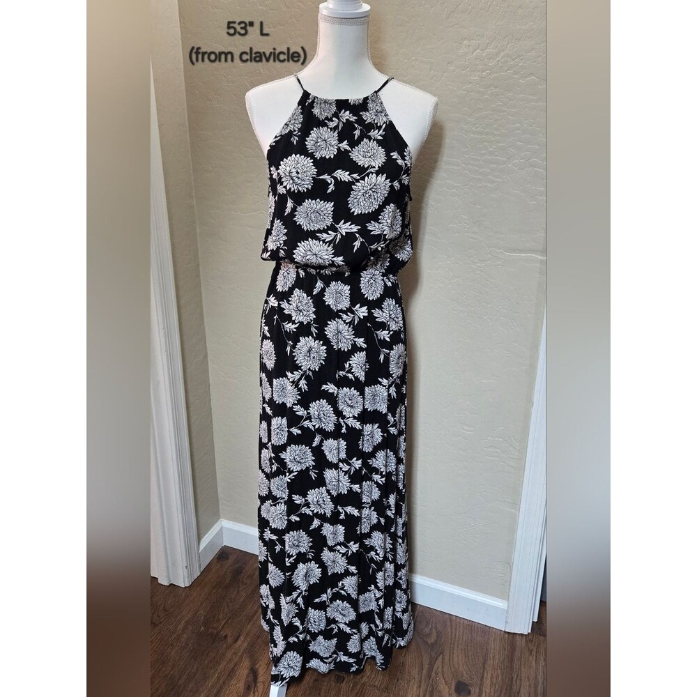 Forever 21 Black White Floral Maxi Dress